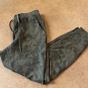 lululemon athletica Green Camouflage Joggers